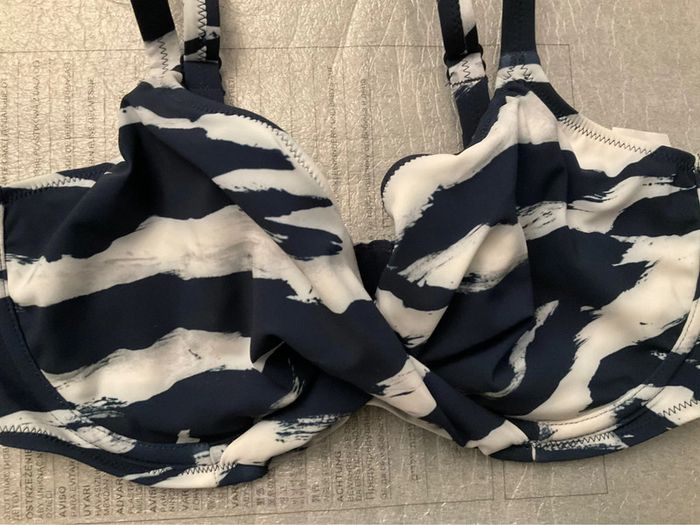 Haut maillot bleu et blanc Fantasie neuf - photo numéro 4
