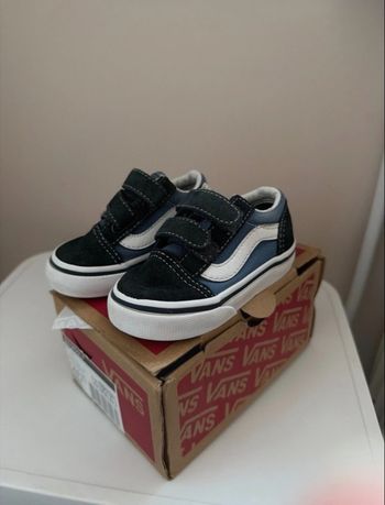 Baskets Vans enfant taille 20