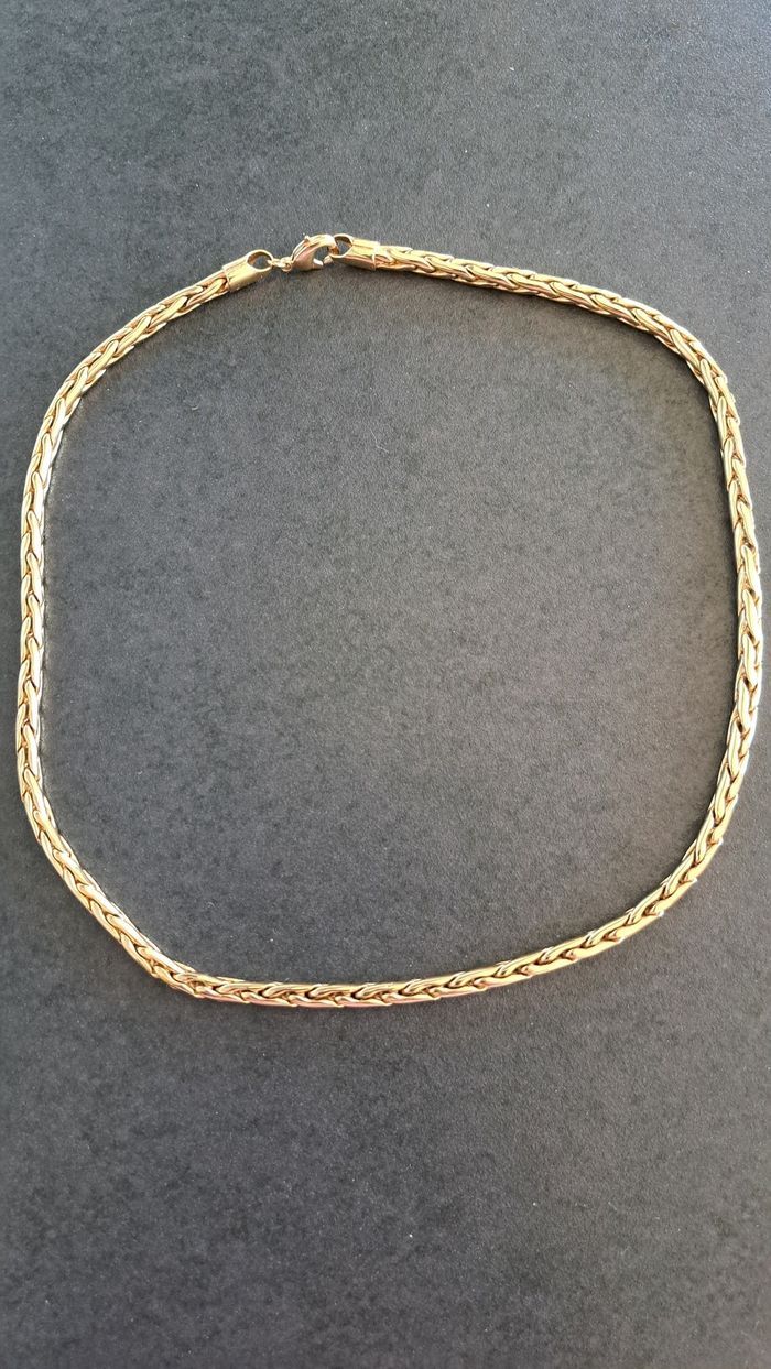 Collier - photo numéro 1