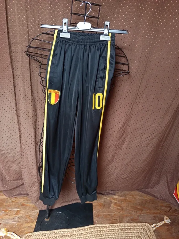Jogging noir taille 14ans