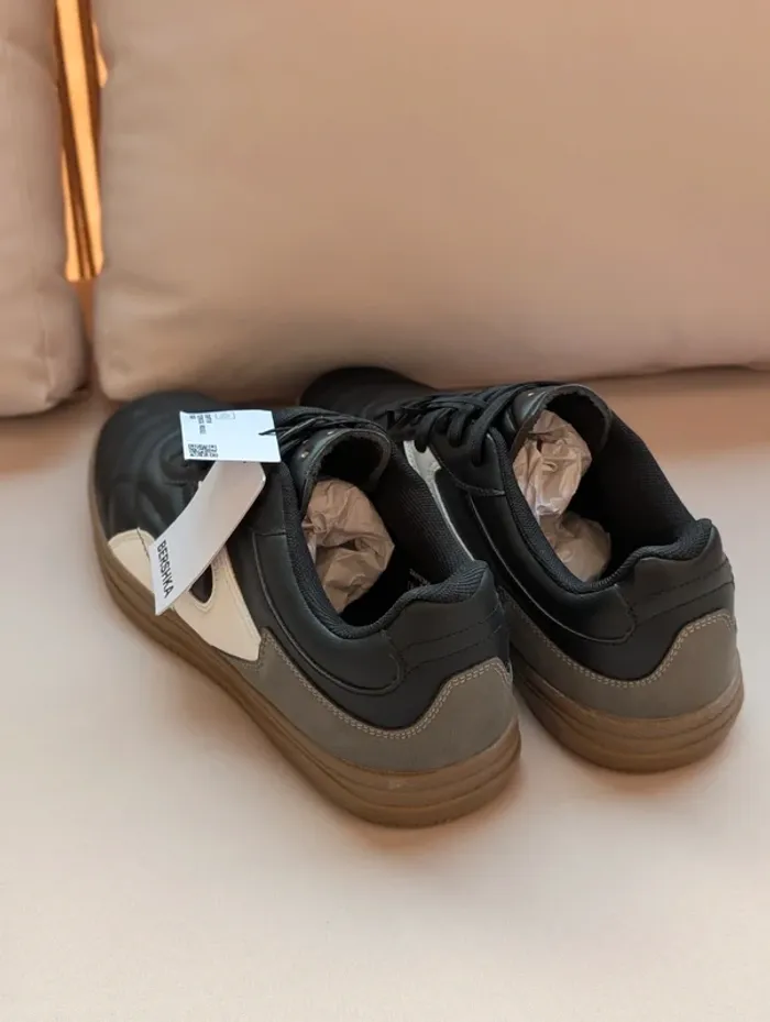 Bershka Basket homme Taille 40 Neuve - photo numéro 2