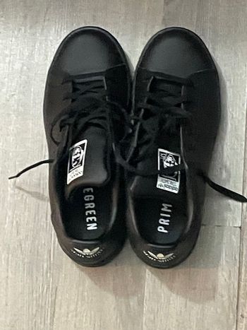 Vend chaussures addidas noir femme