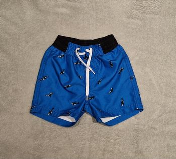 Short de bain bleu 3 ans, très bon état