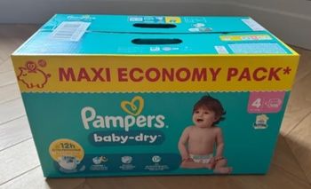 carton pampers taille 4 neuf