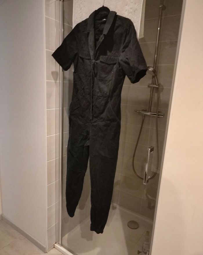 Combinaison noire