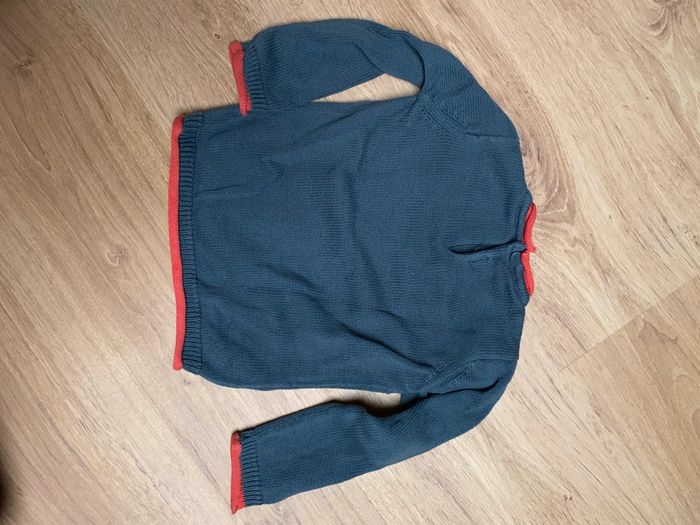 Pull gris et orange 2 ans - photo numéro 4
