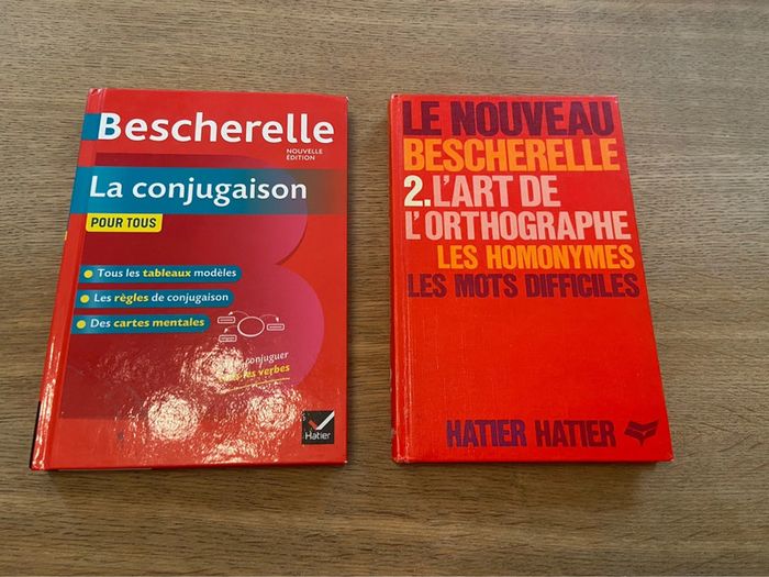Lot de deux Bescherelle : conjugaison et orthographe, homonymes et mots difficiles