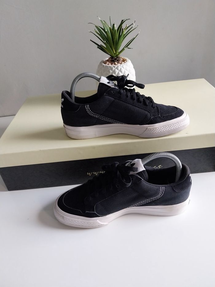 Baskets adidas taille 37.5 - photo numéro 5