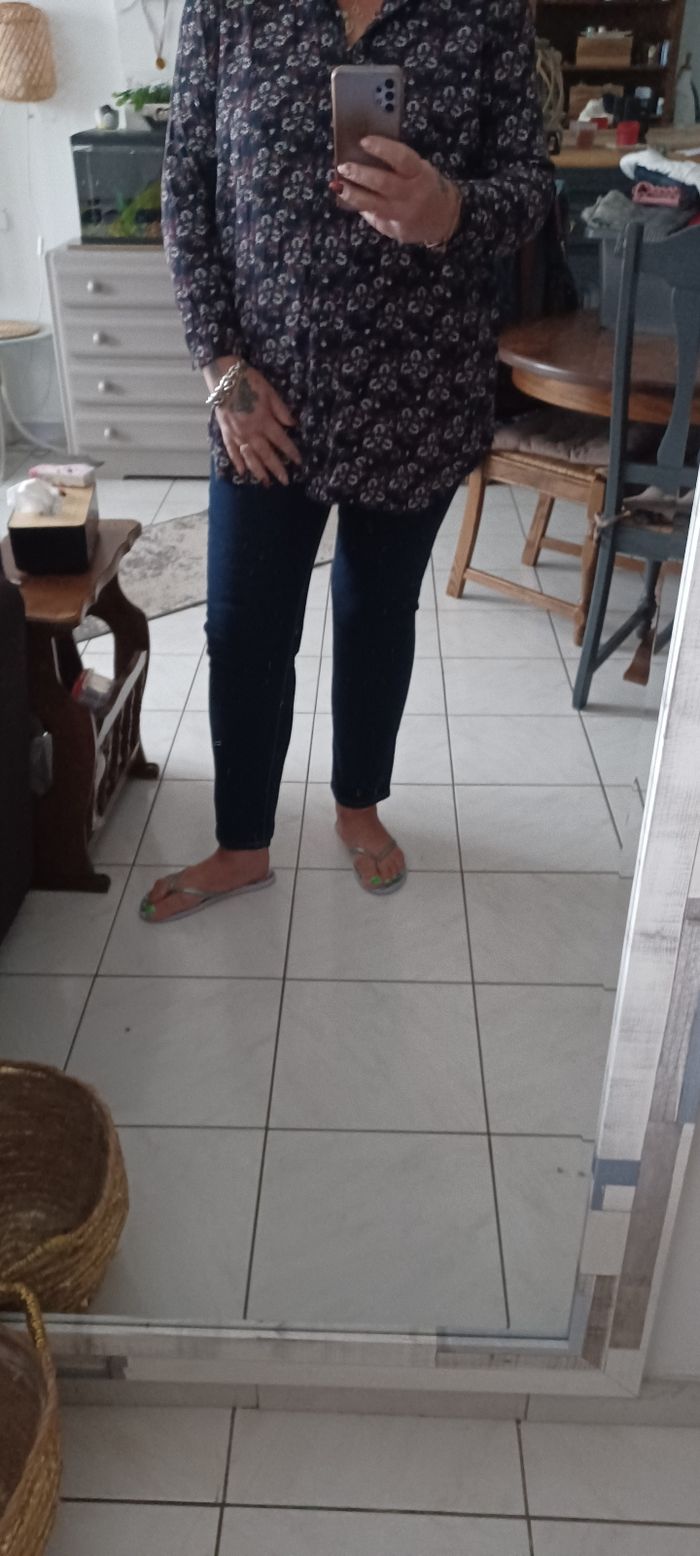 Très jolie chemise manches longues femme T 48