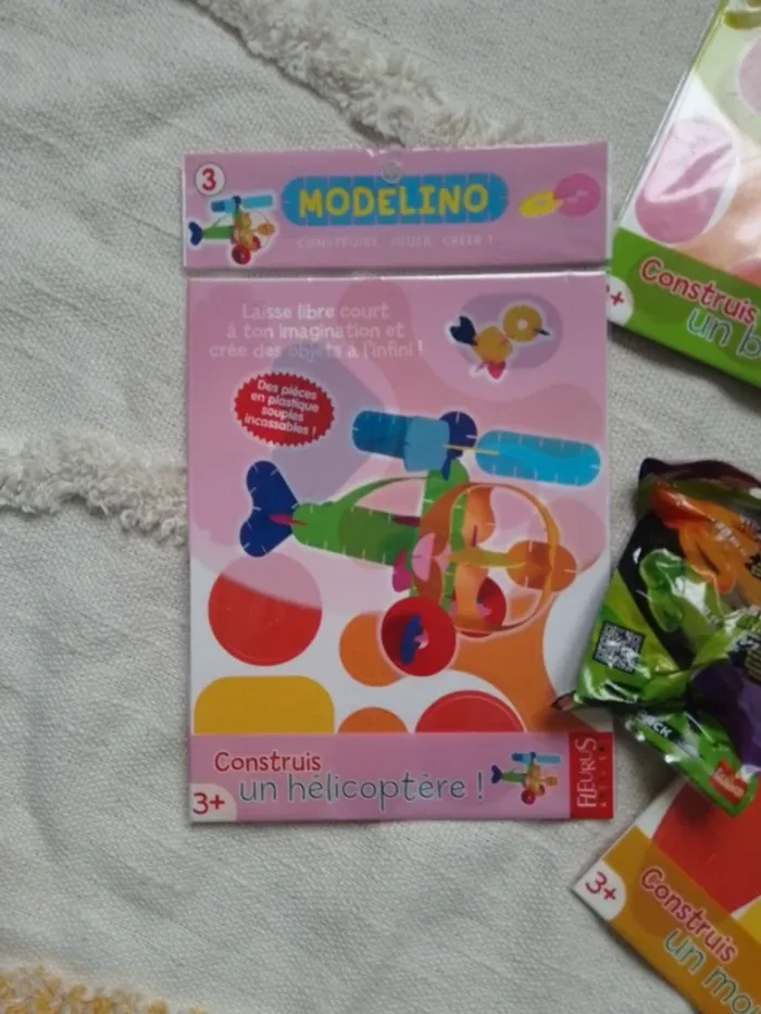 lot de 3 modelinos ( pièces plastiques souples ) neuf sous blister -Fleurus - photo numéro 2