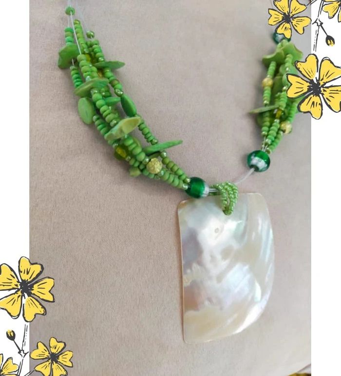 Collier perles vertes et pendentif nacré – Fait main - photo numéro 6