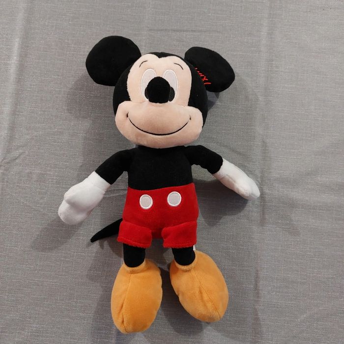 Peluche mickey officielle