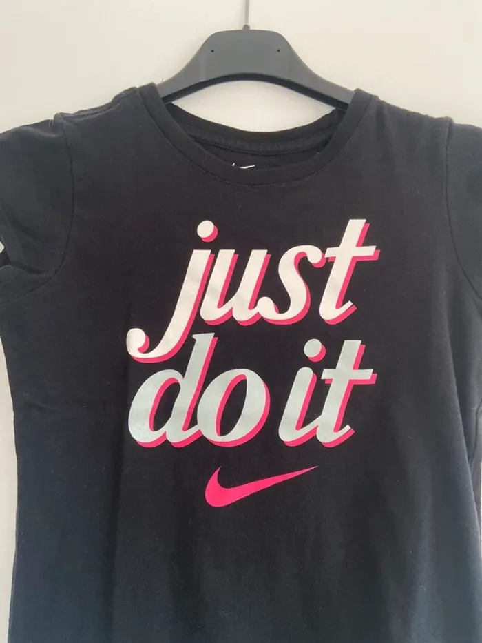 T-shirt Nike. - photo numéro 2