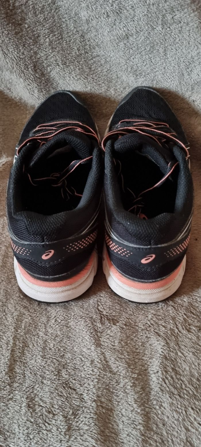 Baskets Asics - photo numéro 4