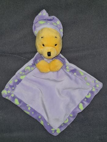 Doudou Winnie l'ourson plat losange violet - Étoiles, lunes ,nuages luminescents- Disney