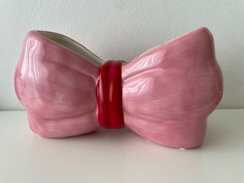 Vase  noeud rose et rouge