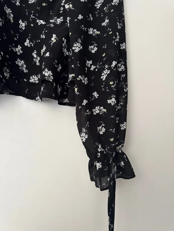 Blouse ouverte sur le devant à fleurs fluide et léger Pimkie - photo numéro 4