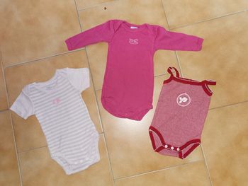 Lot differents bodies 3mois