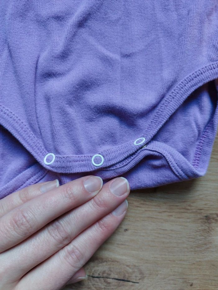 Bodie manches courtes violet étoile 12 mois mots d'enfants très bon état - photo numéro 4