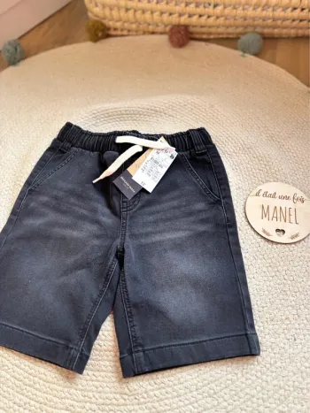 Short garçon neuf