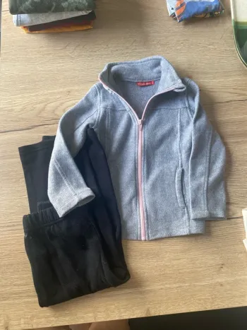 Lot jogging + veste zip