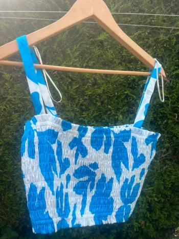 top blanc et bleu stradivarius