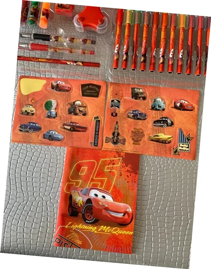 Valisette en métal Cars - Fournitures scolaires - photo numéro 2