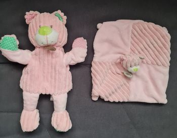 Ensemble ours Doubambin doudou carré plat et marionnette rose côtelé- Baby Nat