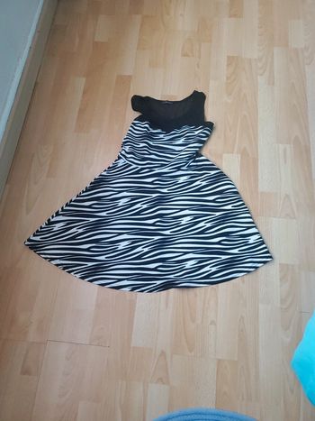 Robe xs 14 ans