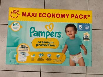 80 couches Pampers T5