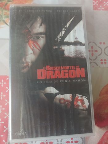 VHS Le baiser mortel du dragon 