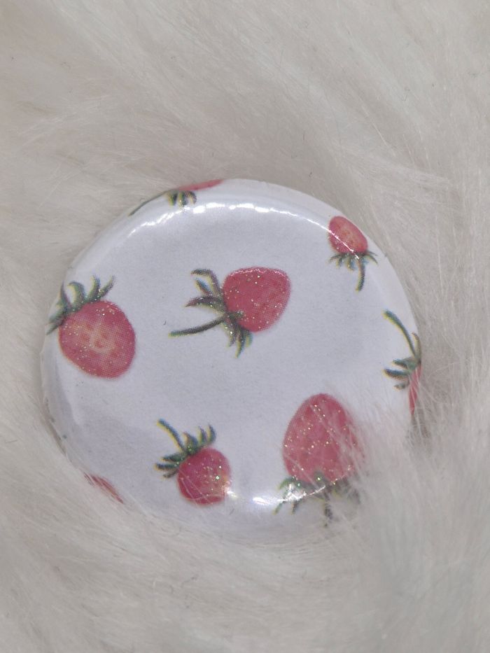 Broche "Fraises Party" - photo numéro 3