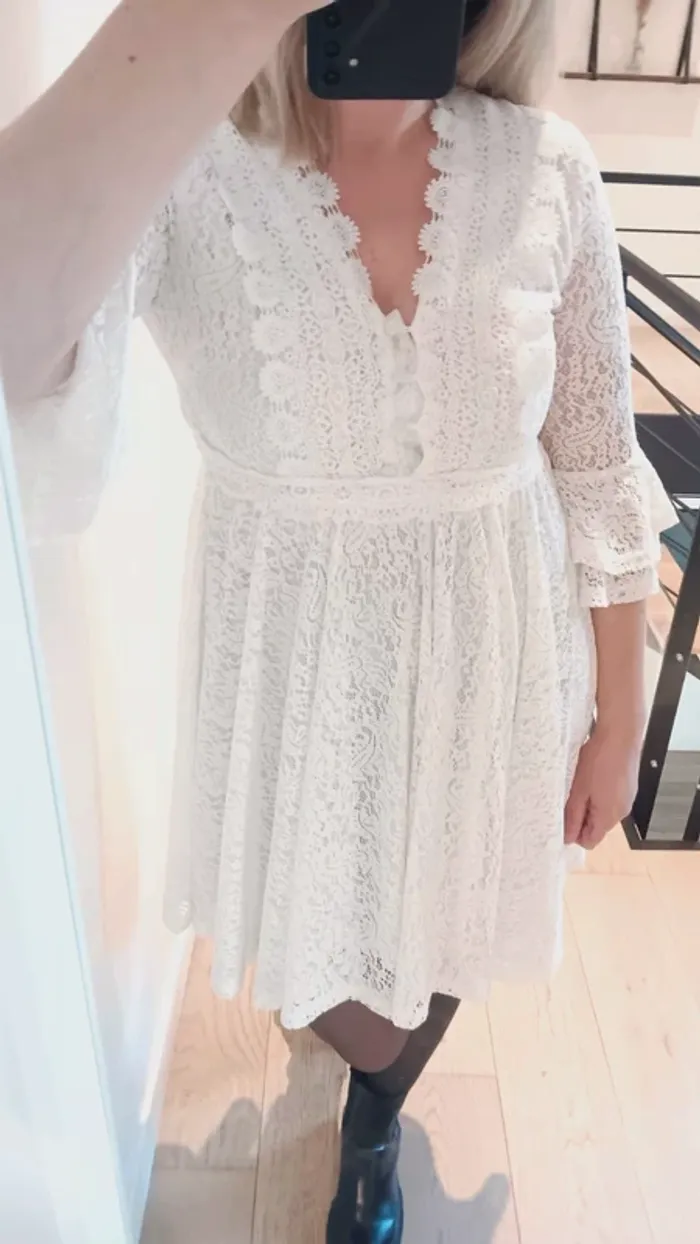 Robe blanche dentelle - photo numéro 11