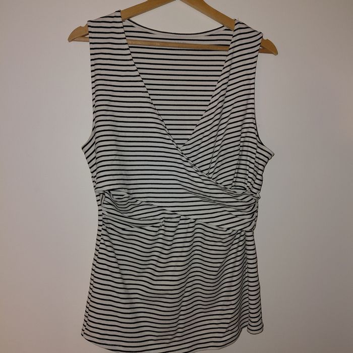 Kiabi- haut d'allaitement rayé sans manches taille L - photo numéro 3