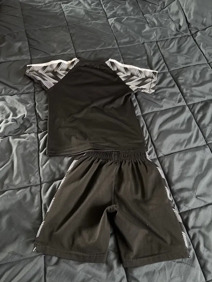 Ensemble short garçon 3/4 ans - photo numéro 2