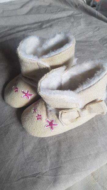 Chaussures bébé 3-6 mois