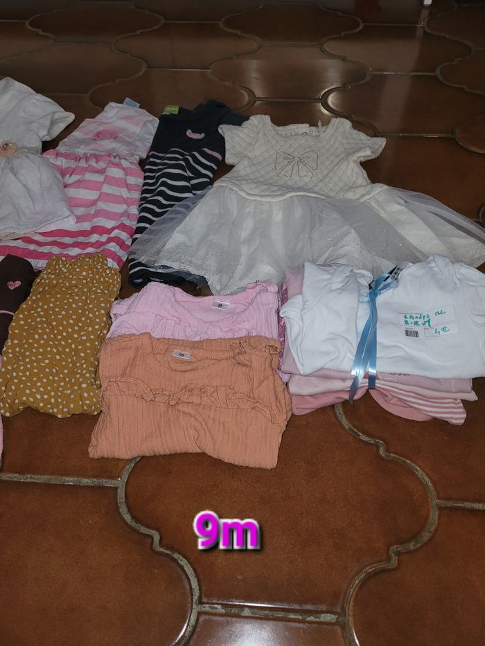 Lot vêtements fille 9-12 mois - photo numéro 8