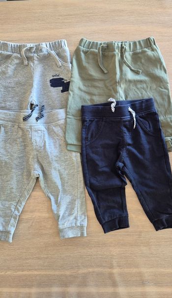 Lot pantalon 12 mois