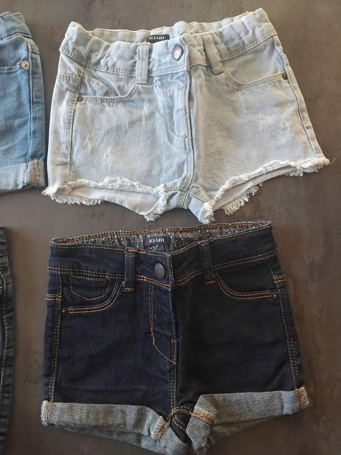 Lot short fille 3 ans - photo numéro 3