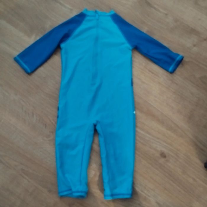 Combinaison Anti uv baby shark 2-3 ans - photo numéro 2