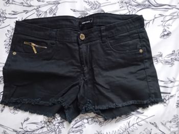 Short noir