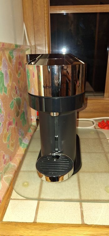 Cafetière Nespresso Next Vertuo Deluxe Intense Chrom
