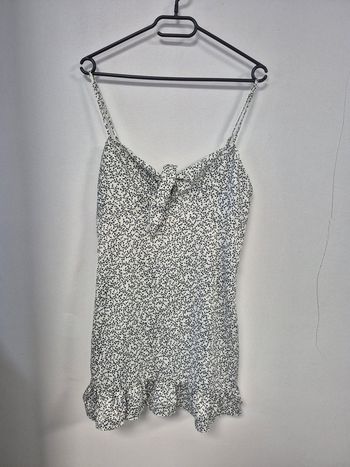 Robe courte décolté