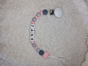 Attache tétine personnalisée