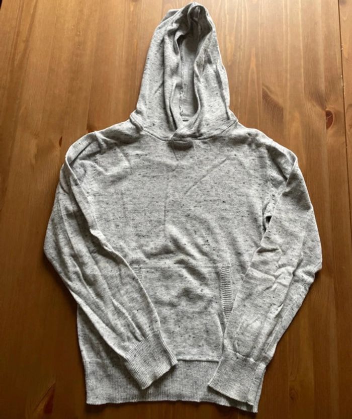 Pull à capuche 10 ans