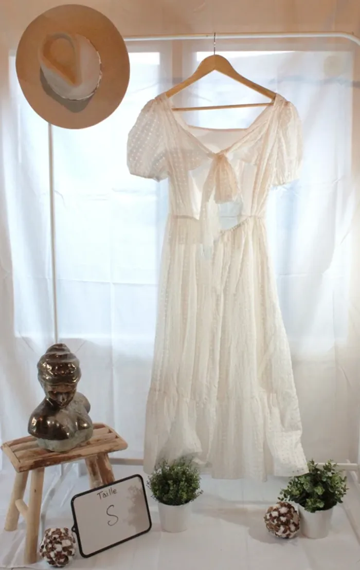 Robe blanche - photo numéro 2