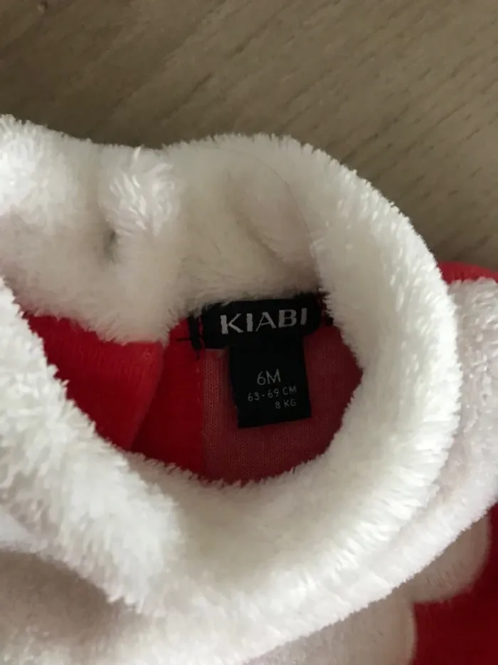 Dors bien en velours père Noël 6 mois - photo numéro 3