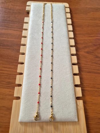LOT de 2 bracelets dorée or 1 perles rouge 1 perles noires  🌸 NEUF 🌸 en acier inoxydable