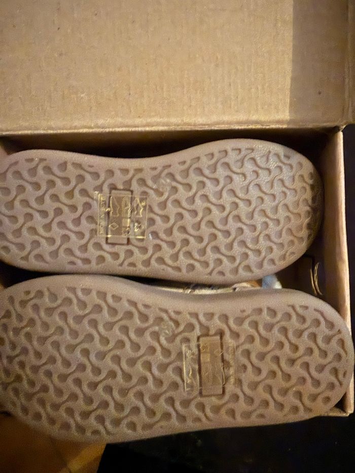 Chaussures lacets brillantes neuve - photo numéro 6