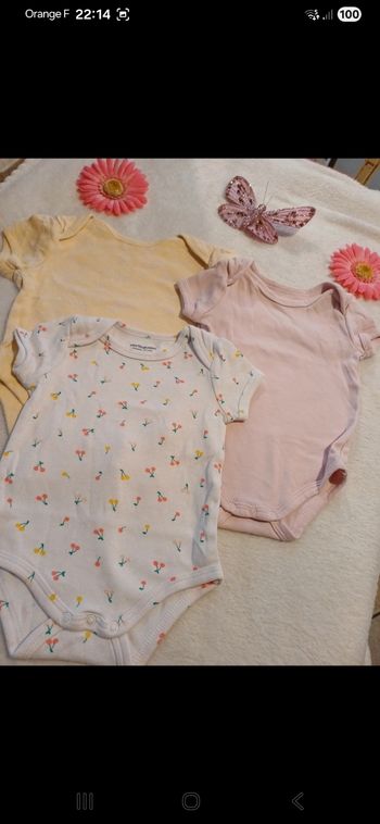 Lot de 3 bodies bébé taille 9 mois